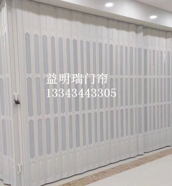 pvc折（shé）疊門